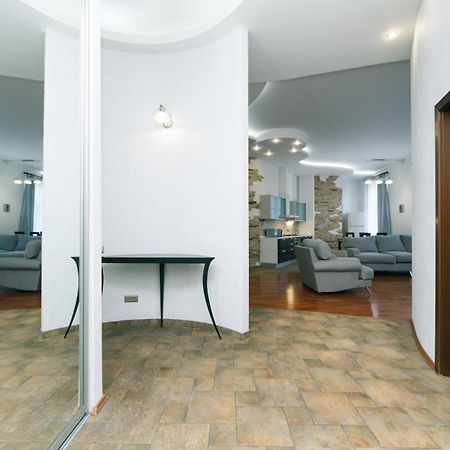 Ferienwohnung Lux Near Maidan, Khreschutyk 3Br Kiew Exterior foto
