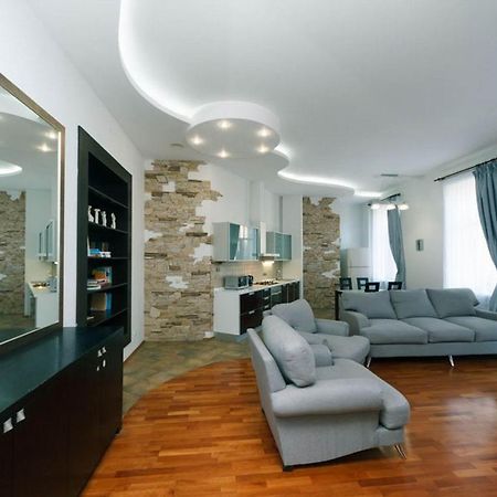 Ferienwohnung Lux Near Maidan, Khreschutyk 3Br Kiew Exterior foto