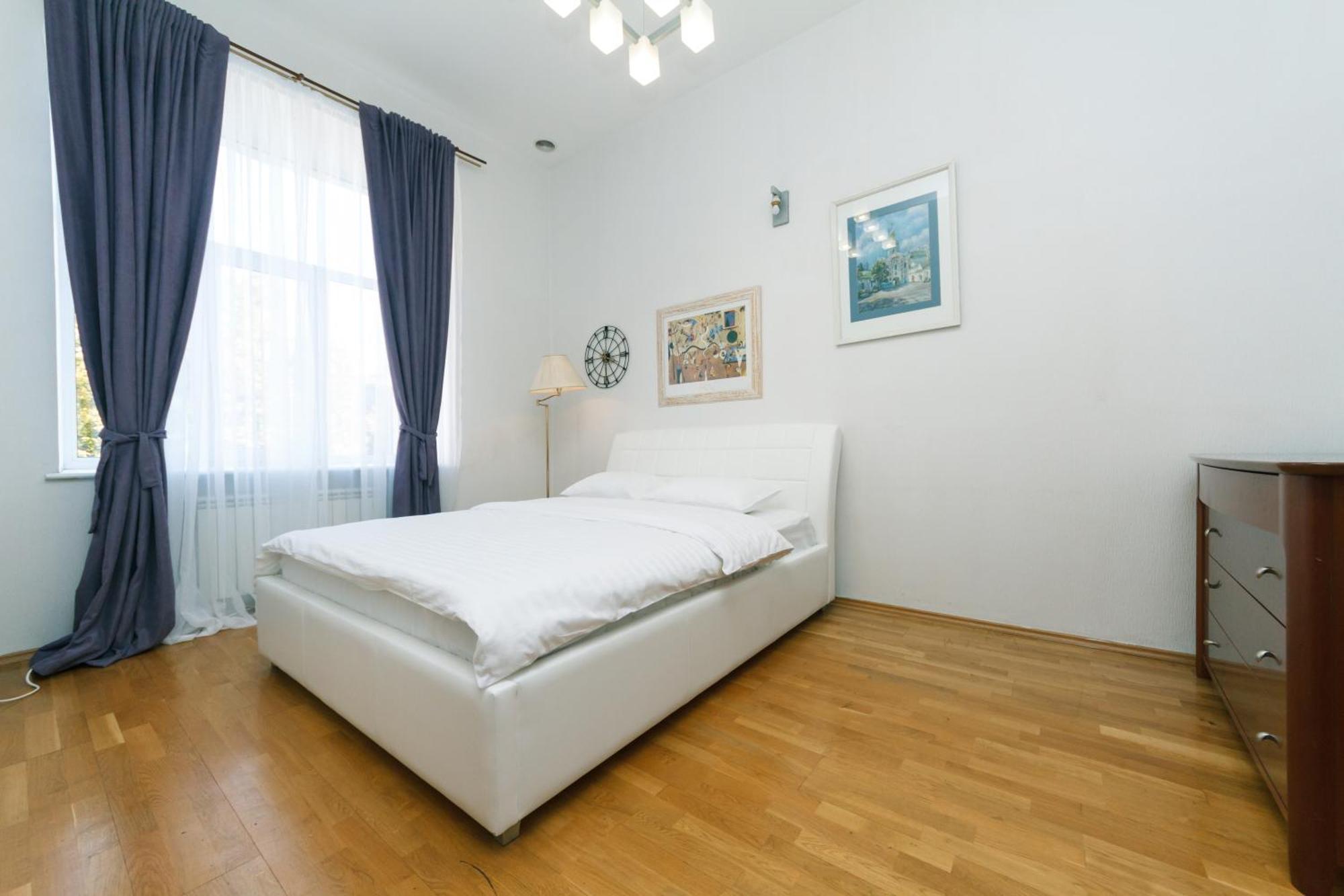 Ferienwohnung Lux Near Maidan, Khreschutyk 3Br Kiew Exterior foto