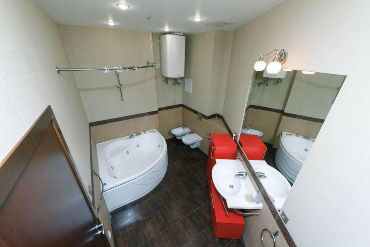 Ferienwohnung Lux Near Maidan, Khreschutyk 3Br Kiew Exterior foto