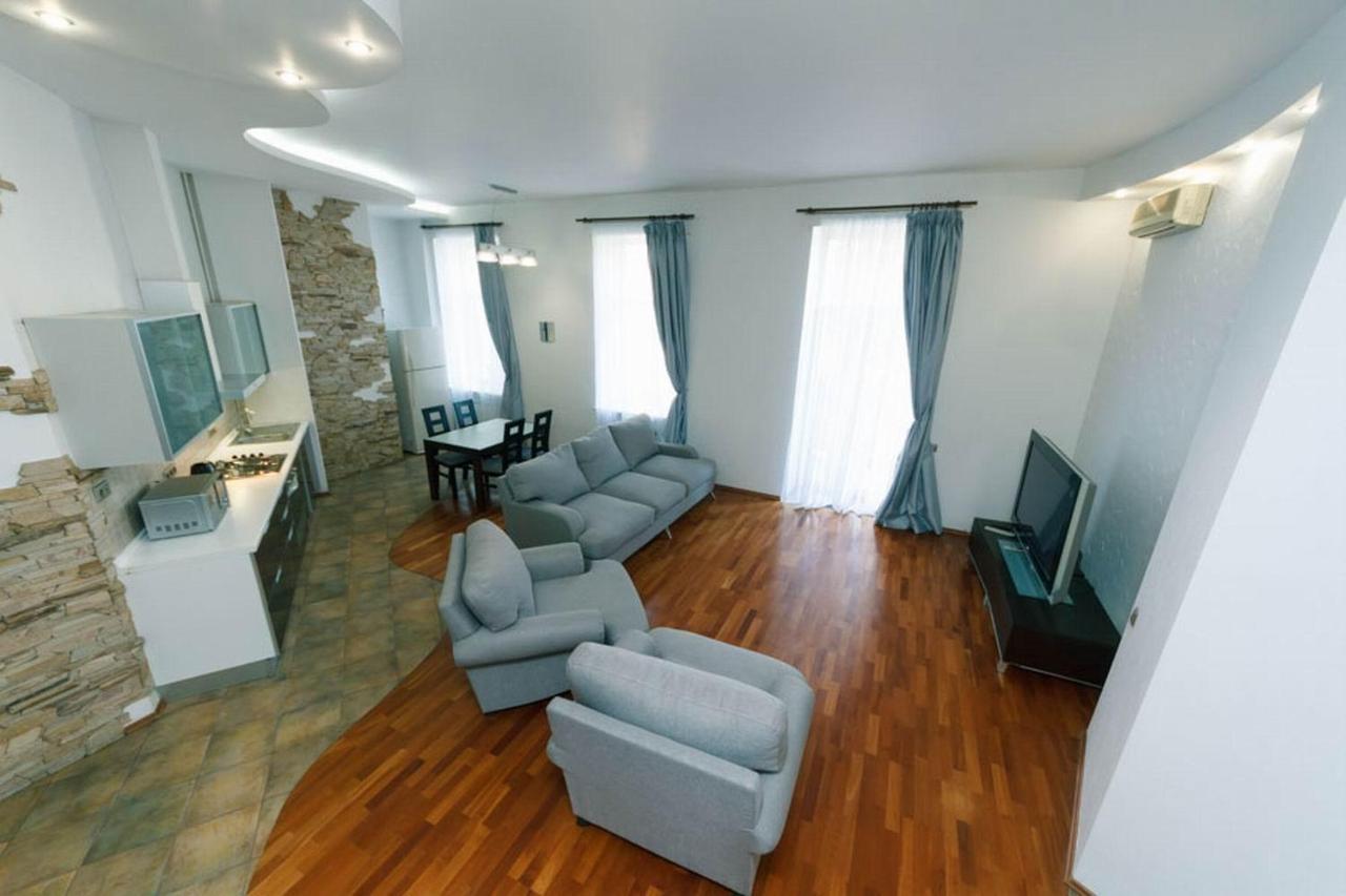 Ferienwohnung Lux Near Maidan, Khreschutyk 3Br Kiew Exterior foto