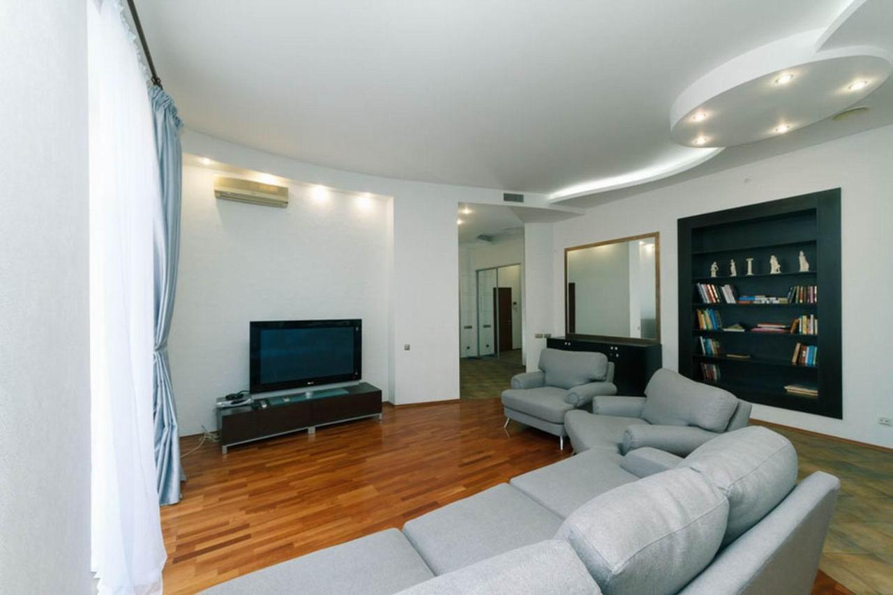 Ferienwohnung Lux Near Maidan, Khreschutyk 3Br Kiew Exterior foto